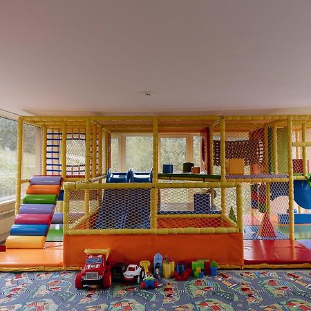 Summit Hotel Yablunytsya Luaran gambar