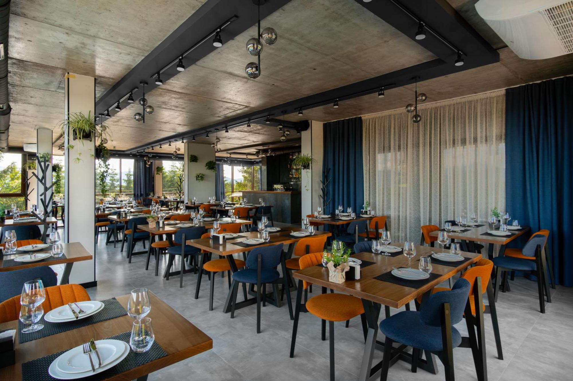Summit Hotel Yablunytsya Luaran gambar